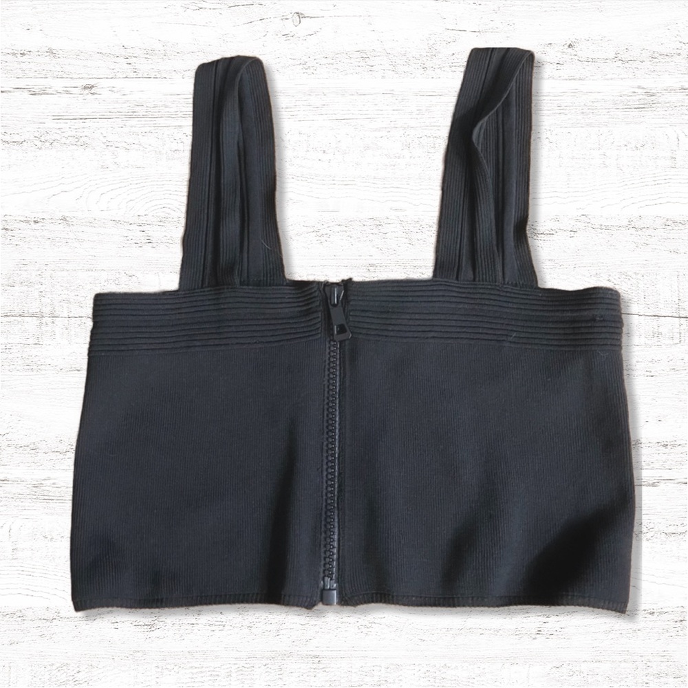 TopShop Top Size 4-6 Cropped Bralette Black